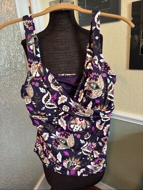 Lands End Floral Surplice Tankini Top in Purple. NWOT size 12D
